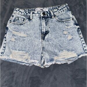 BRAND NEW Fashion Nova Denim Shorts Size 5